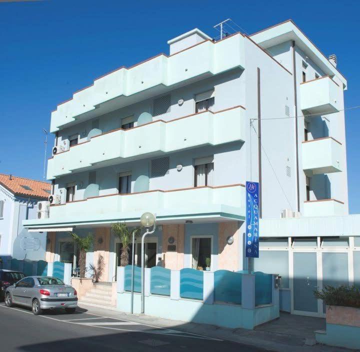 Hotel Acquamarina Viserba リミニ エクステリア 写真