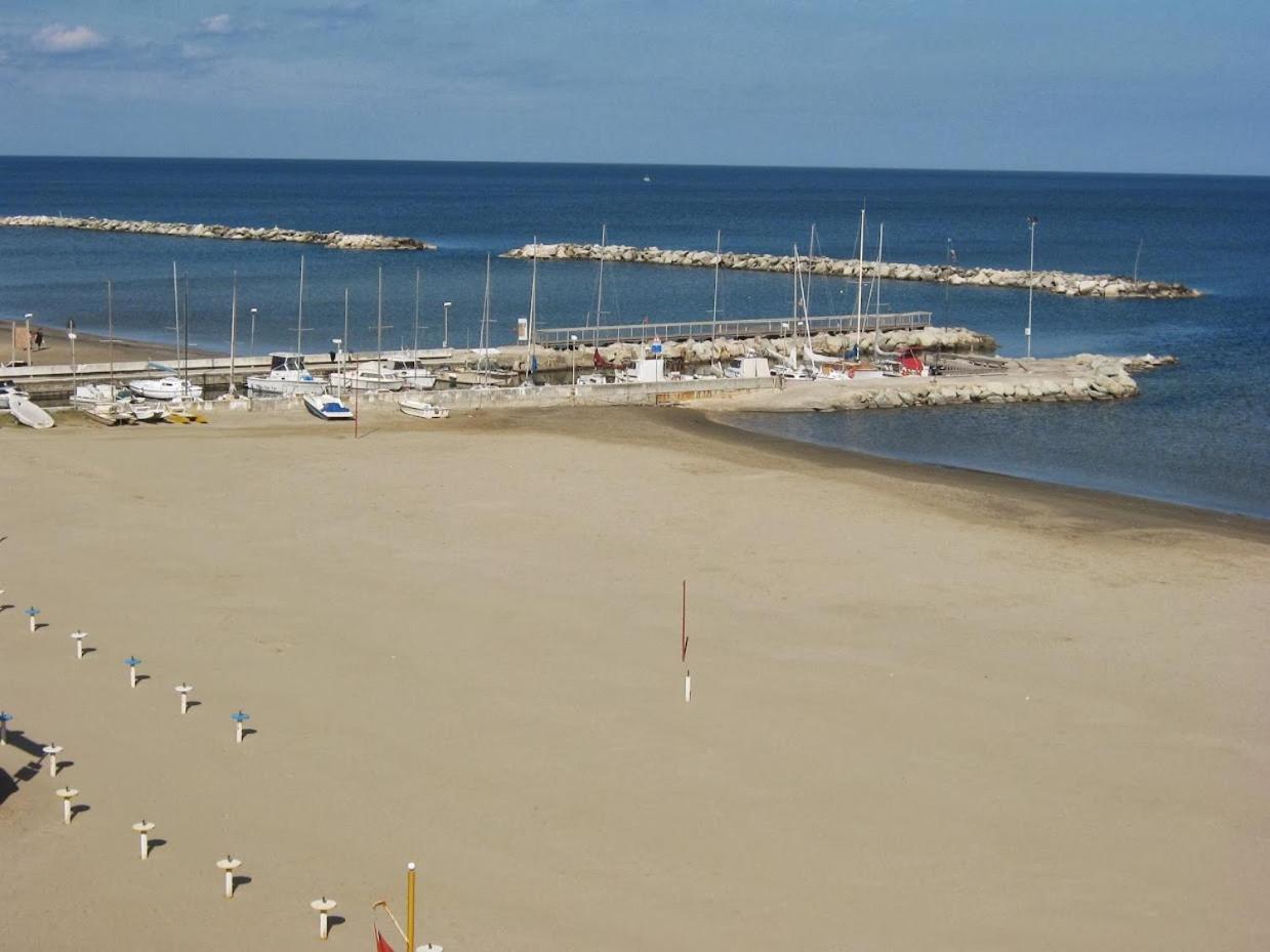 Hotel Acquamarina Viserba リミニ エクステリア 写真